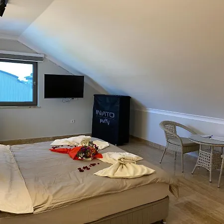 Bed & Breakfast Eden Nest Exclusive *